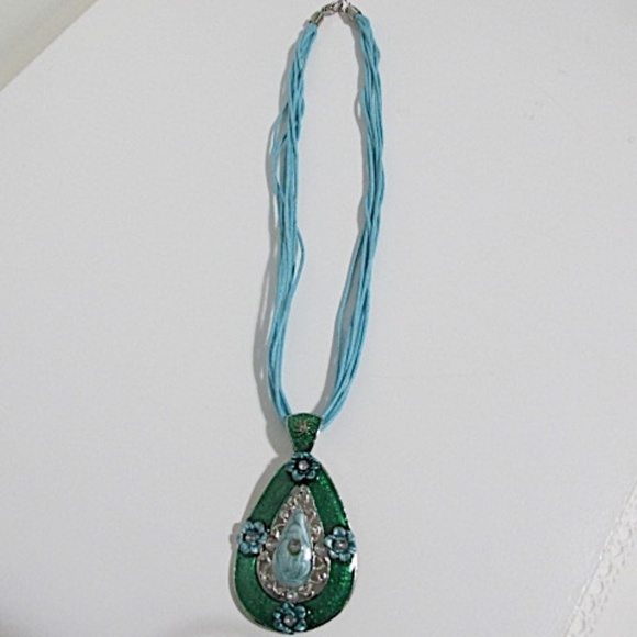 Large Silver Tone Green Emaille Pendant with Rhinestones - Picture 7 of 8